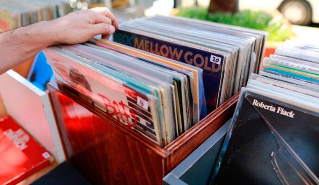 Feria de vinilos Córdoba: más de 15 disquerías se reúnen este sábado en el C.C. Alta&nbsp;Córdoba